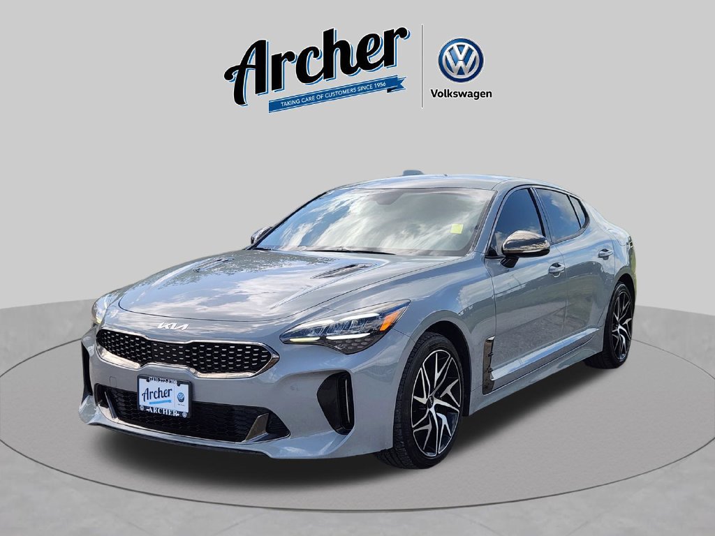 Used 2022 Kia Stinger GT-Line RWD image 2