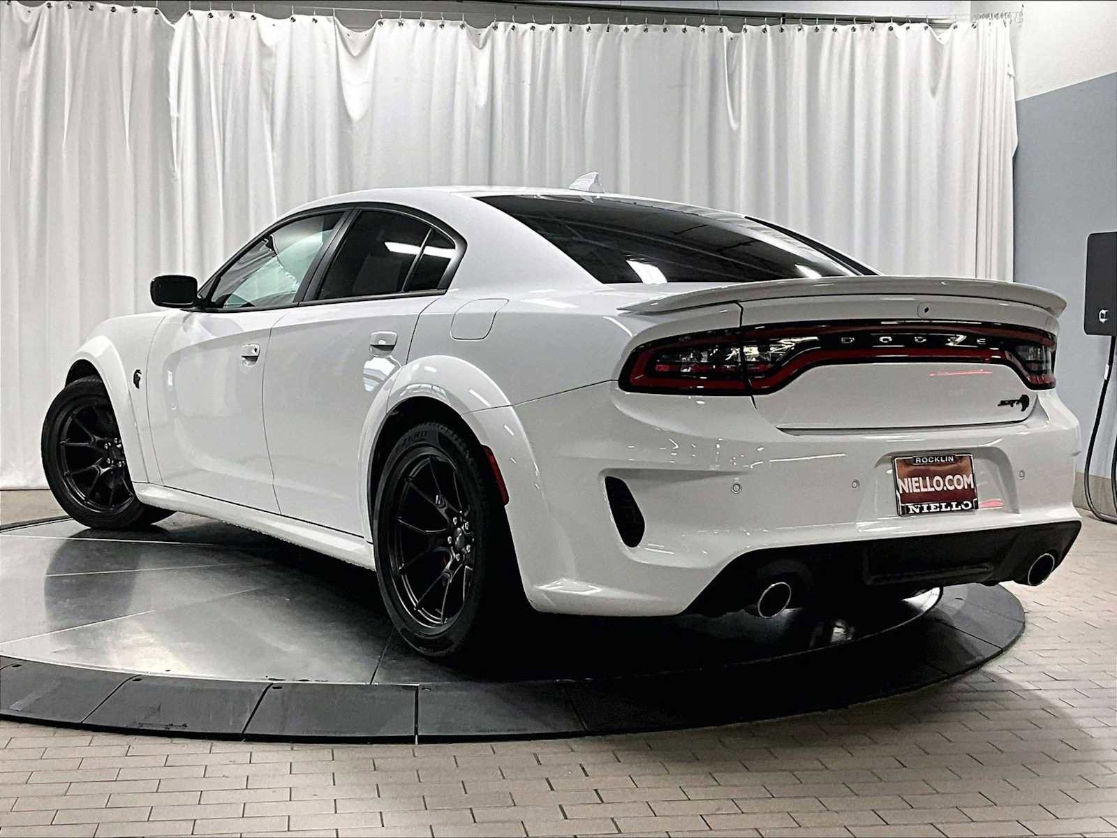 Used 2023 Dodge Charger SRT Hellcat w/ Harman/Kardon Audio Group image 3