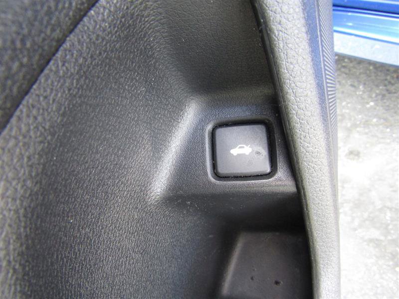 Used 2018 Honda Civic Touring image 11