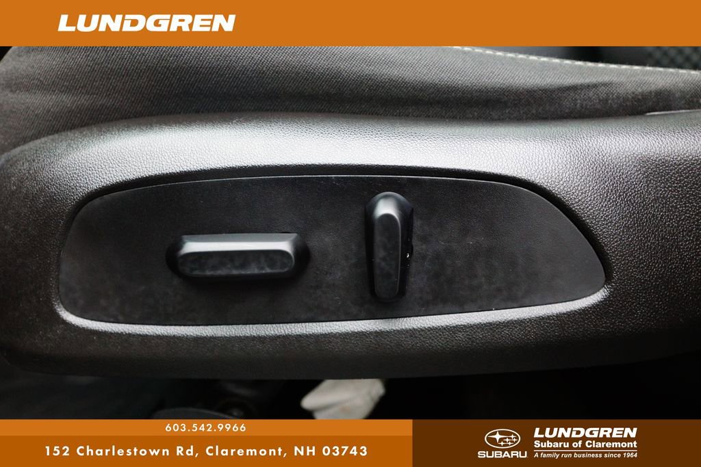 Used 2017 GMC Acadia SLE w/ Driver Alert Package I image 13