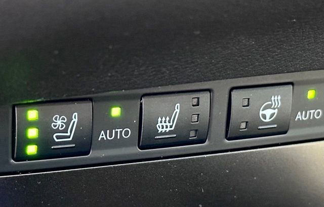 Used 2023 Lexus ES 250 w/ Premium Package AWD/4WD image 35