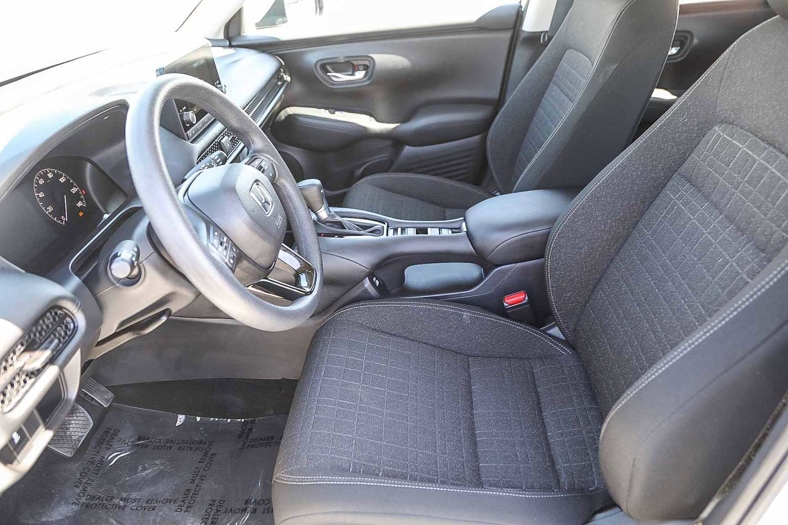 Used 2023 Honda HR-V LX image 17