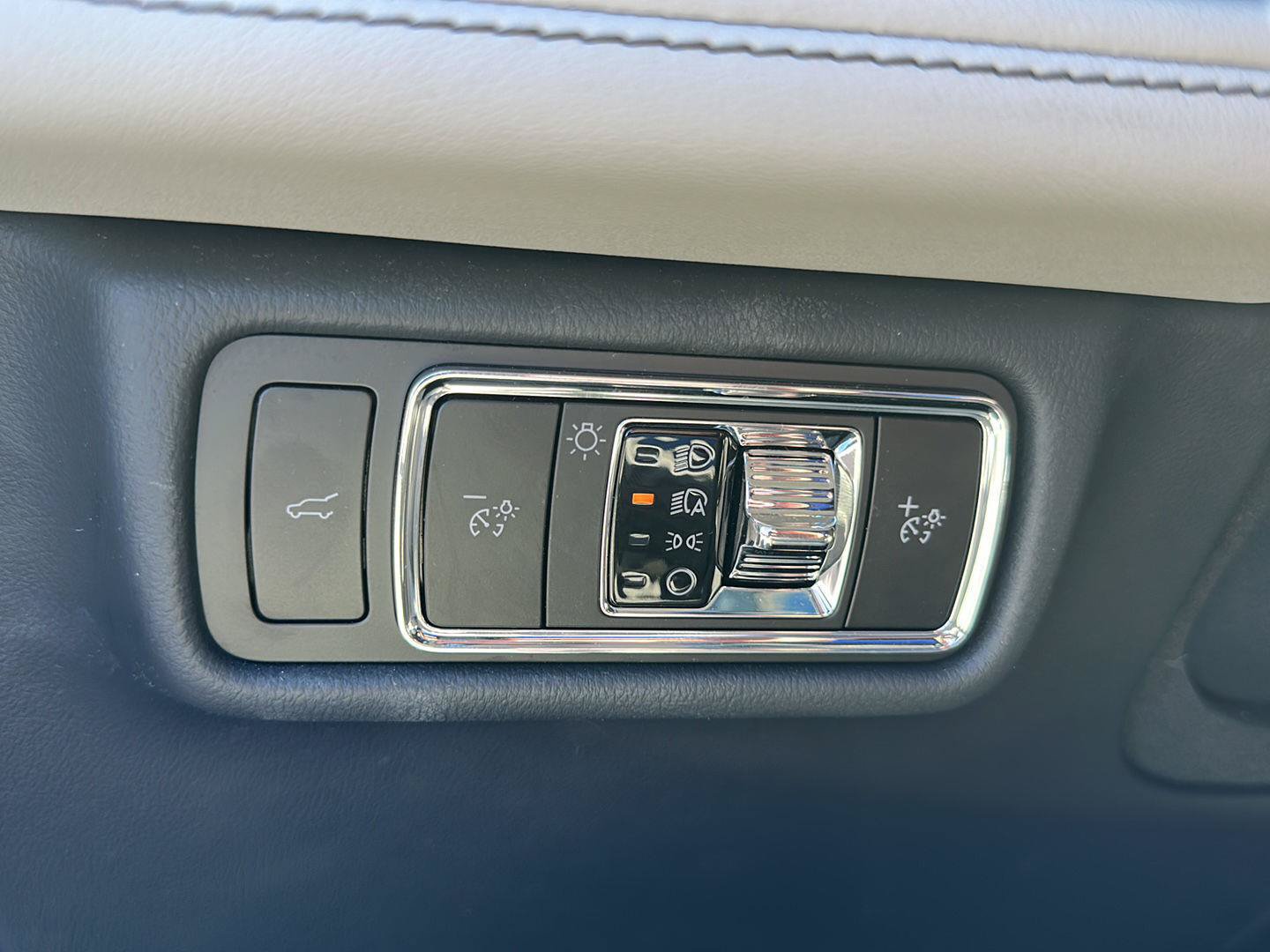 Used 2026 Lincoln Aviator AWD image 27