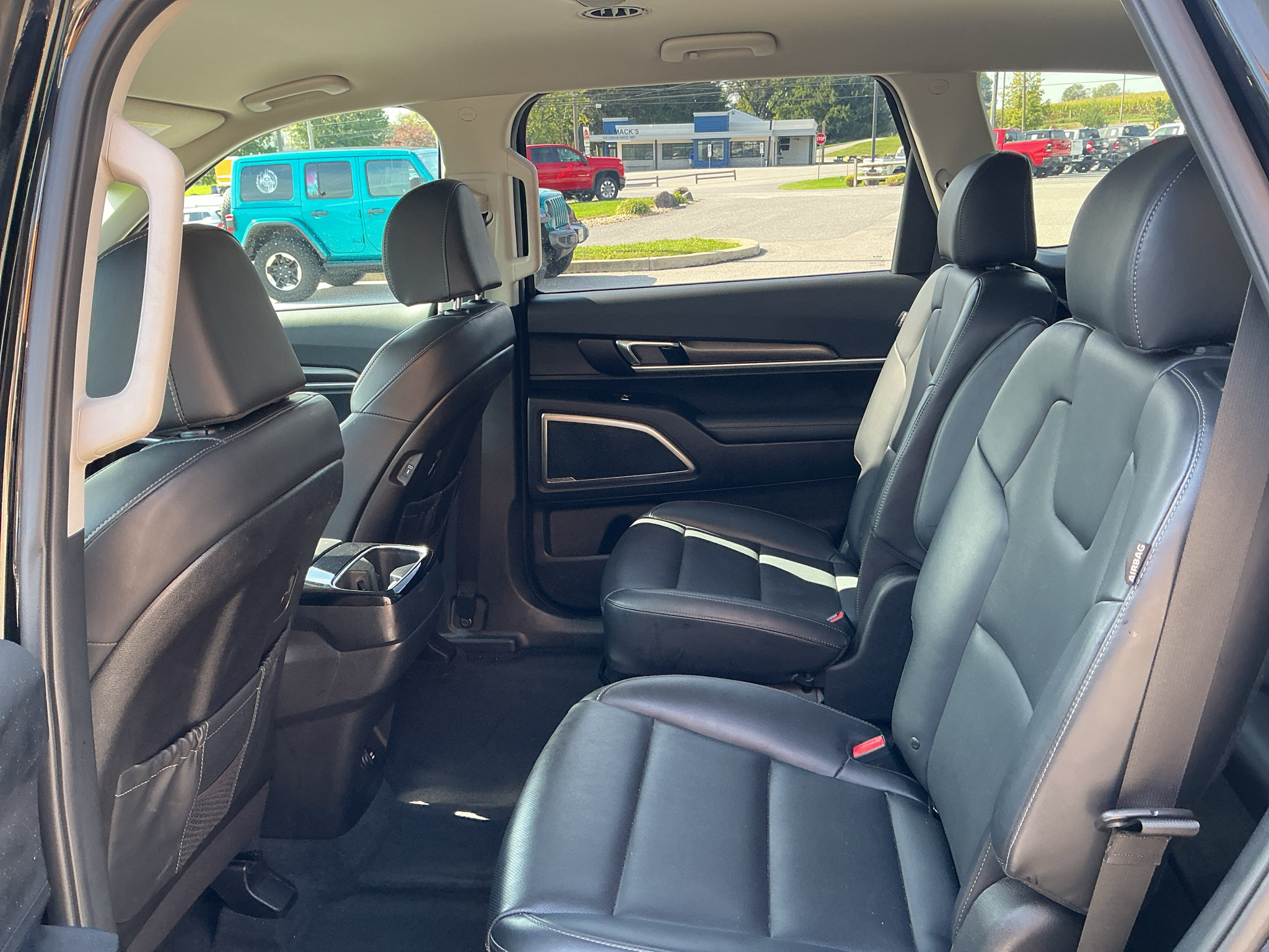 Used 2024 Kia Telluride S AWD/4WD image 18
