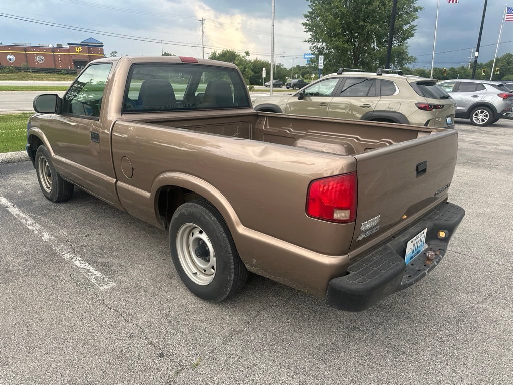 Used 2003 Chevrolet S10 Pickup 2WD Regular Cab w/ Convenience Package image 4