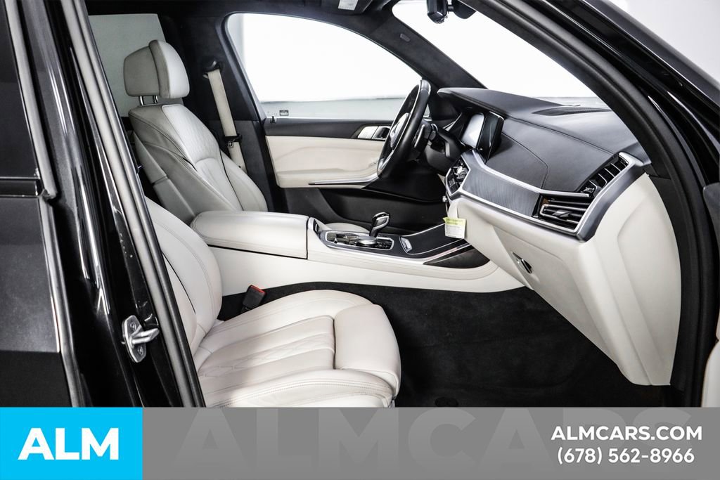 Used 2022 BMW X7 xDrive40i w/ M Sport Package image 19