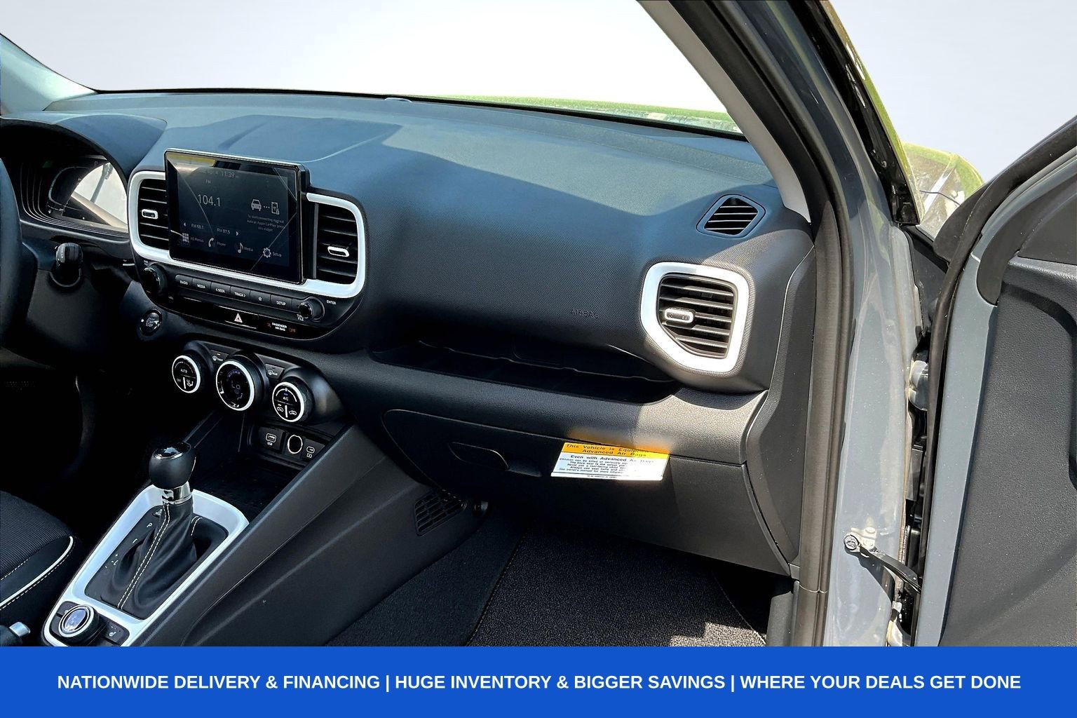 Used 2026 Hyundai Venue SEL image 35