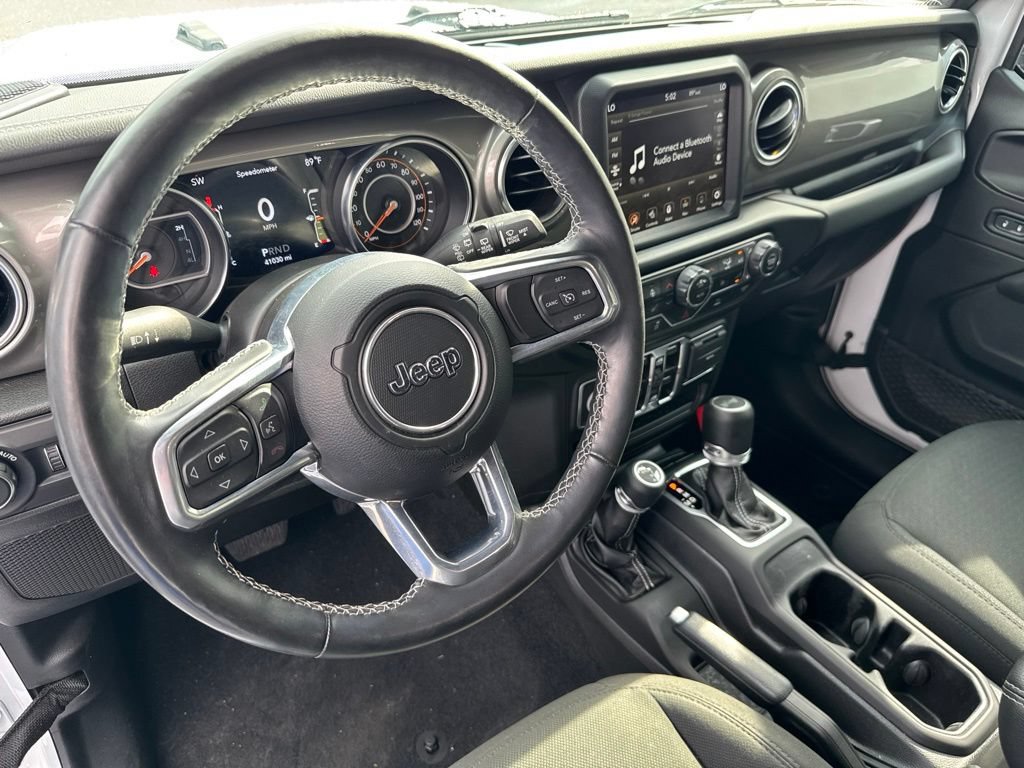 Used 2022 Jeep Wrangler Unlimited Sahara w/ Cold Weather Group AWD/4WD image 21