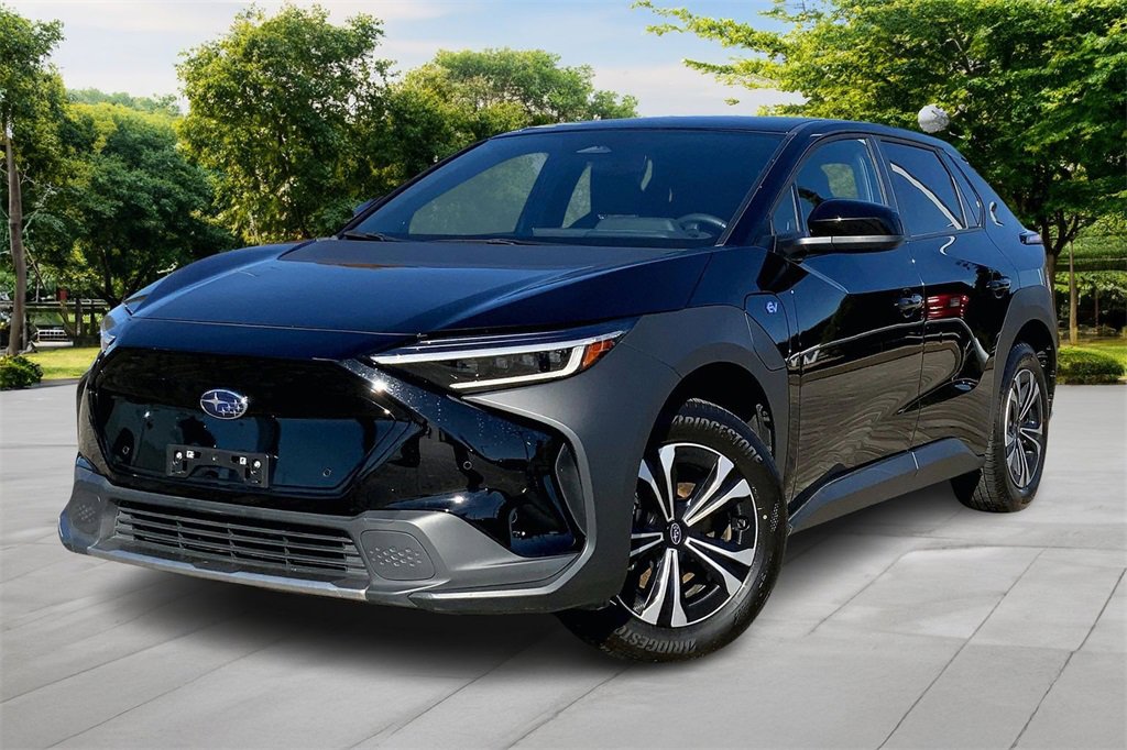 Used 2023 Subaru Solterra Premium image 1