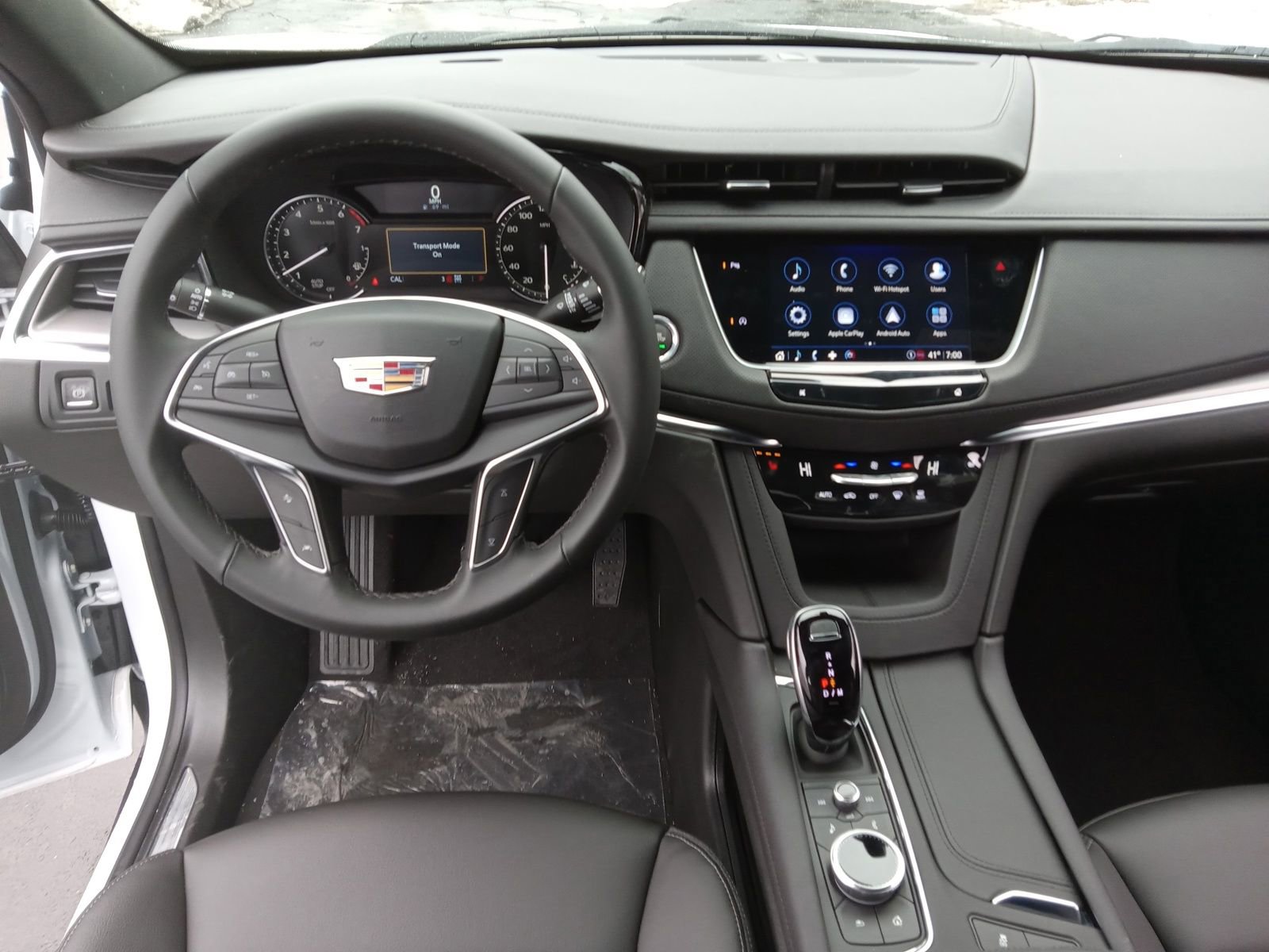 New 2026 Cadillac XT5 Luxury image 14