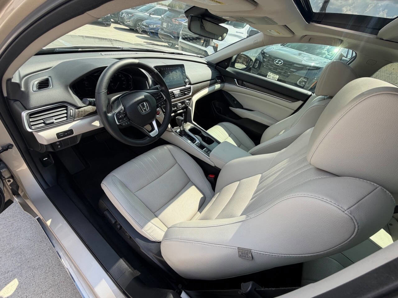 Used 2018 Honda Accord EX-L image 8