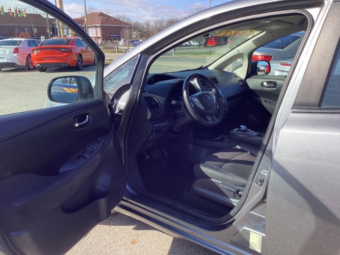 Used 2015 Nissan Leaf S w/ Charge Package image 4