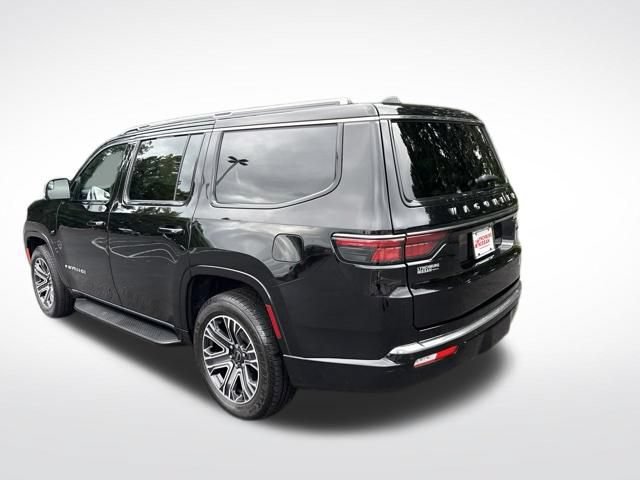 Used 2025 Jeep Wagoneer 4WD w/ Premium Group I image 5