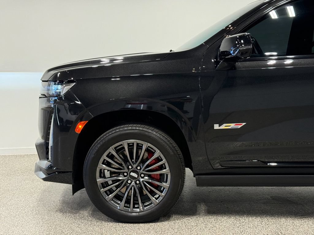 Used 2024 Cadillac Escalade V w/ Heavy-Duty Trailer Package AWD/4WD image 32