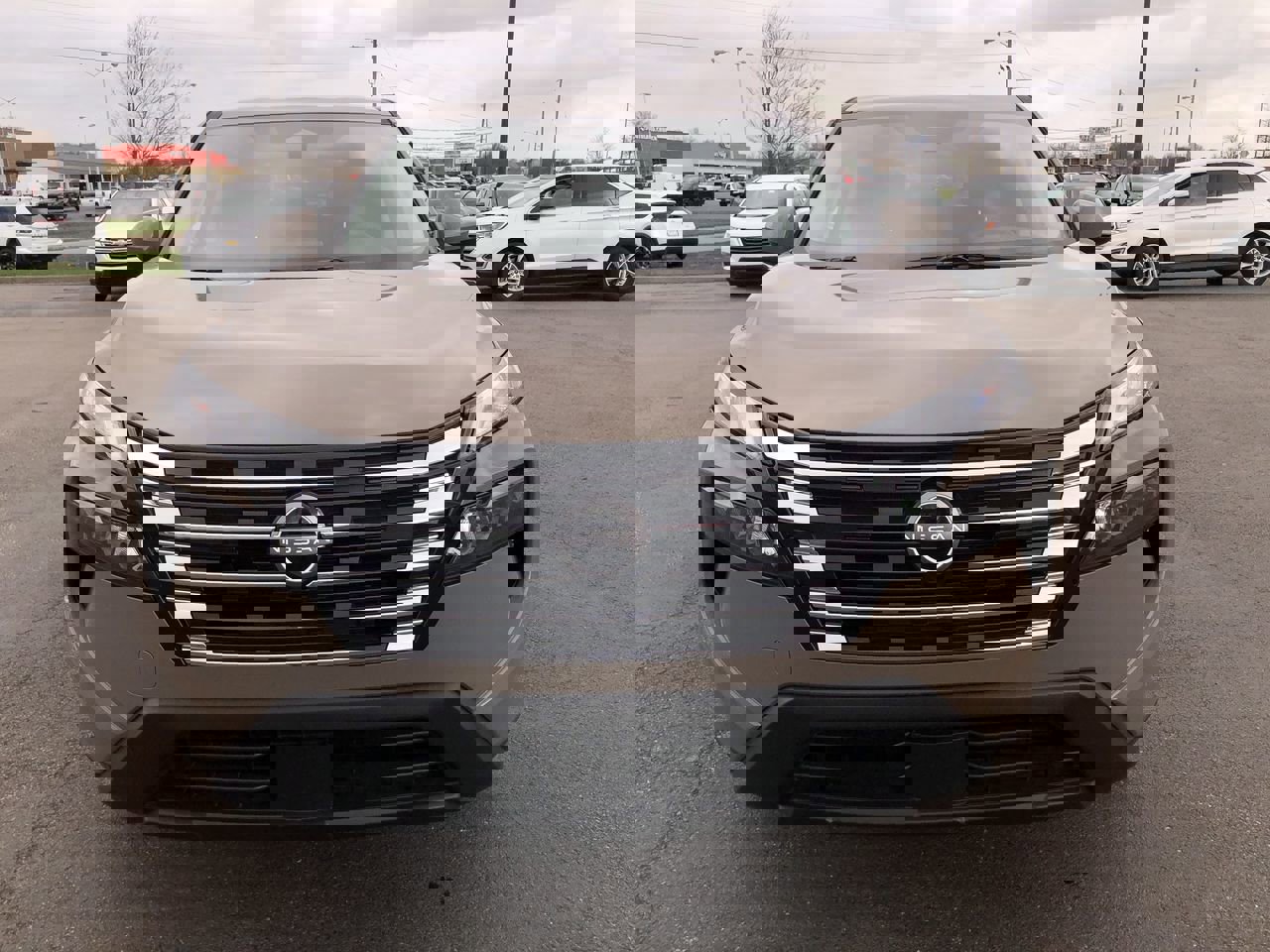 Used 2025 Nissan Rogue SV image 16