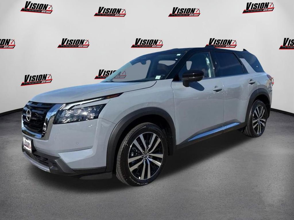 New 2025 Nissan Pathfinder Platinum w/ Cargo Package