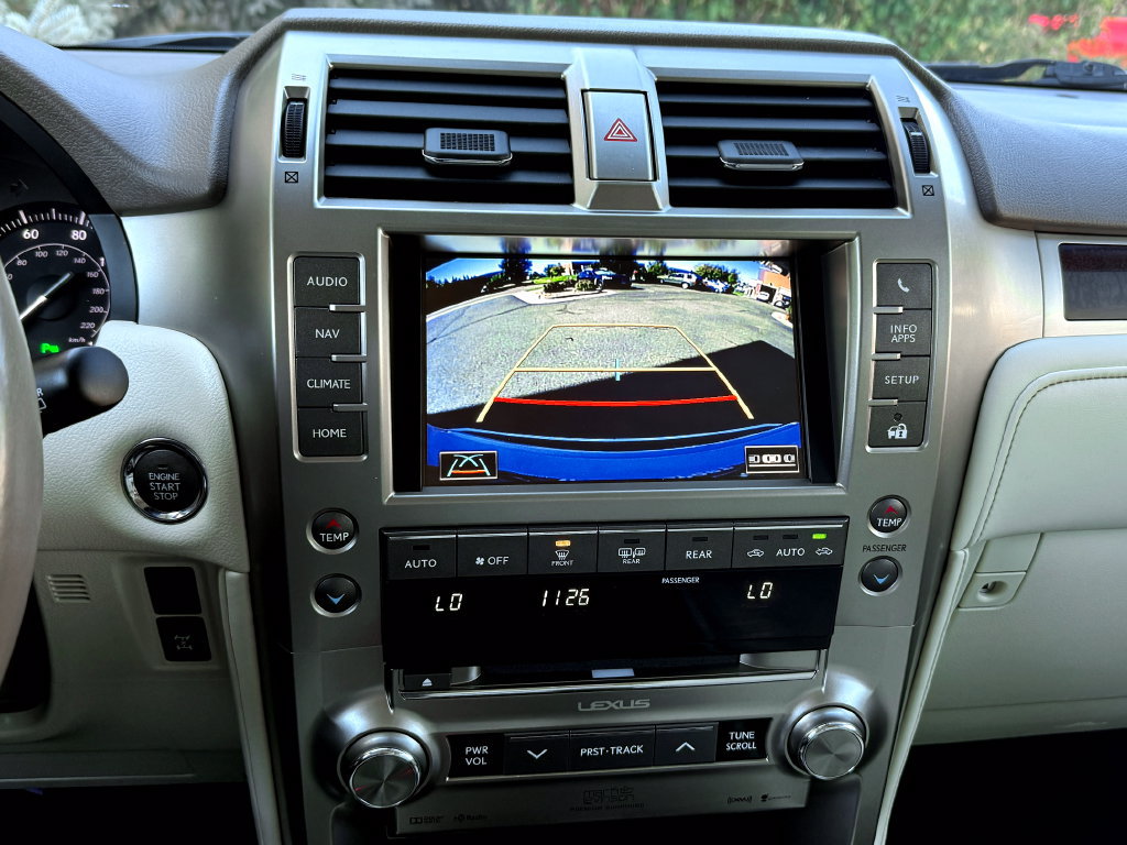 Used 2018 Lexus GX 460 Luxury AWD/4WD image 30