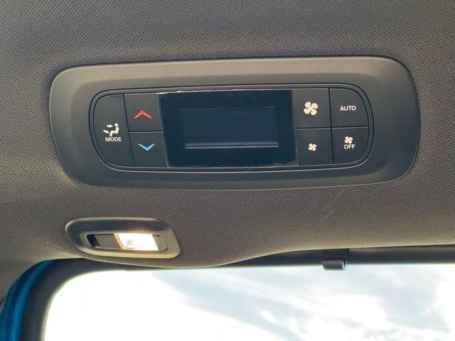 New 2026 Chrysler Pacifica Limited w/ S Appearance Package image 34