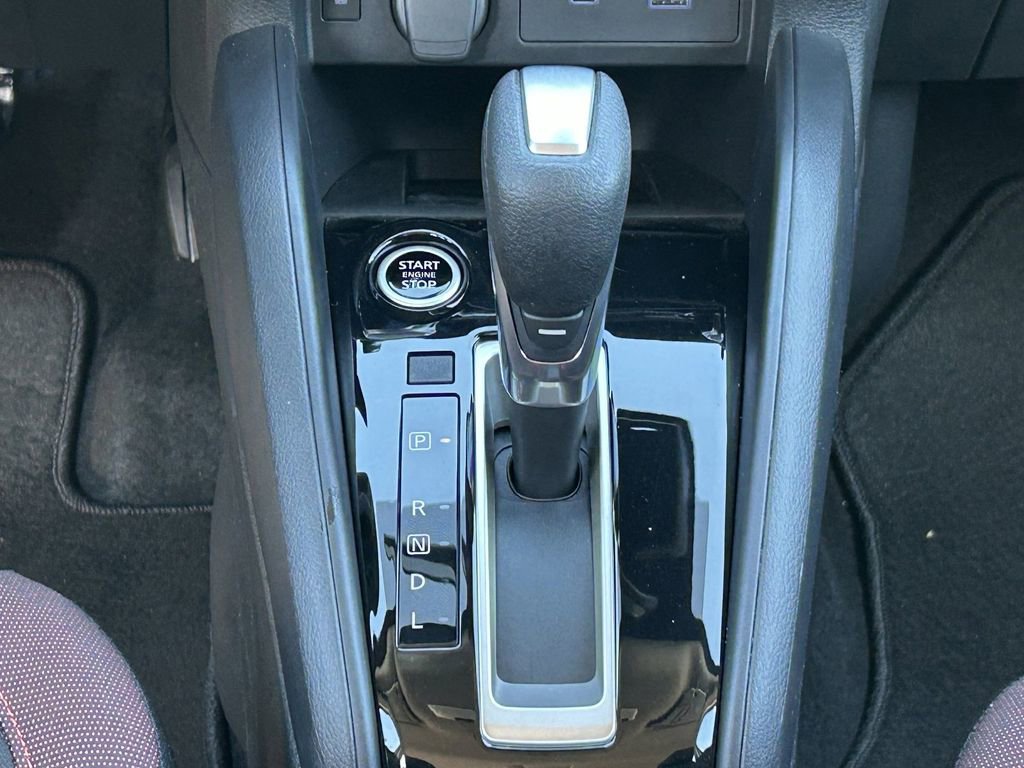 New 2025 Nissan Versa SR w/ Trunk Package image 14