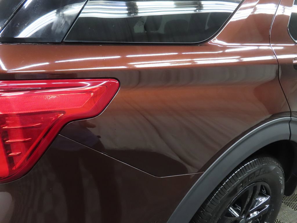 Used 2020 Ford Explorer XLT w/ Equipment Group 202A image 34