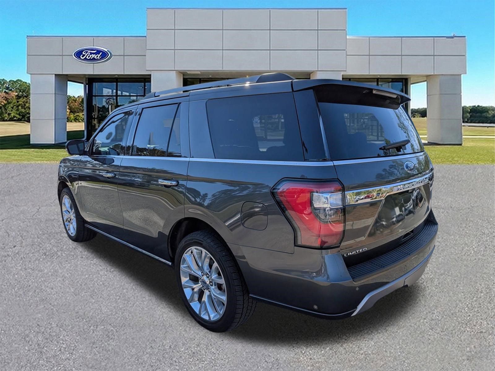 Used 2018 Ford Expedition Limited w/ Equipment Group 302A image 3