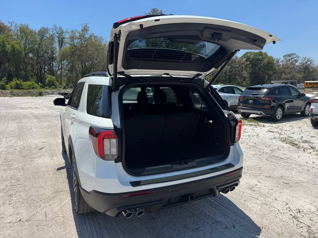 New 2026 Ford Explorer ST w/ Sun And Sound Package RWD image 27