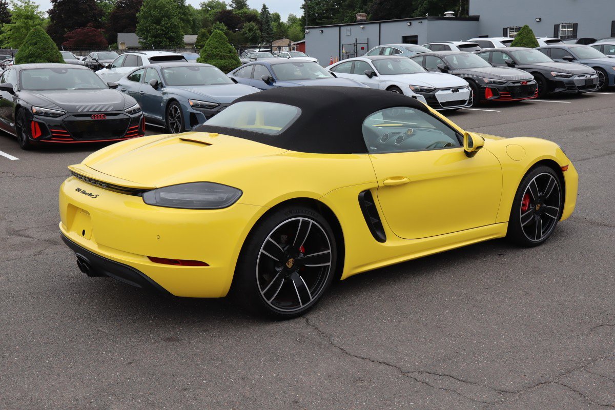 Used 2023 Porsche 718 Boxster S RWD image 5