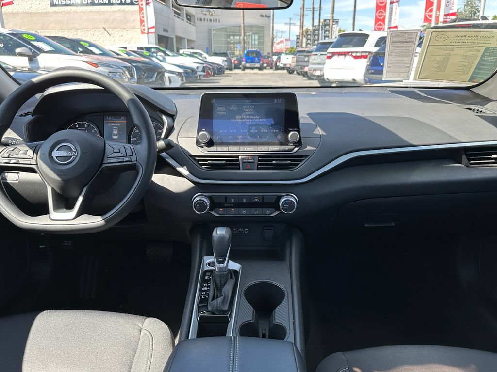 Used 2025 Nissan Altima 2.5 S FWD image 20