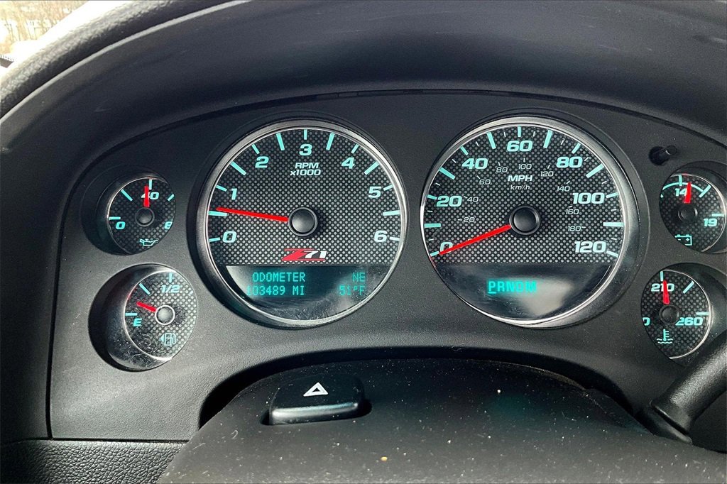 Used 2013 Chevrolet Suburban LT image 18