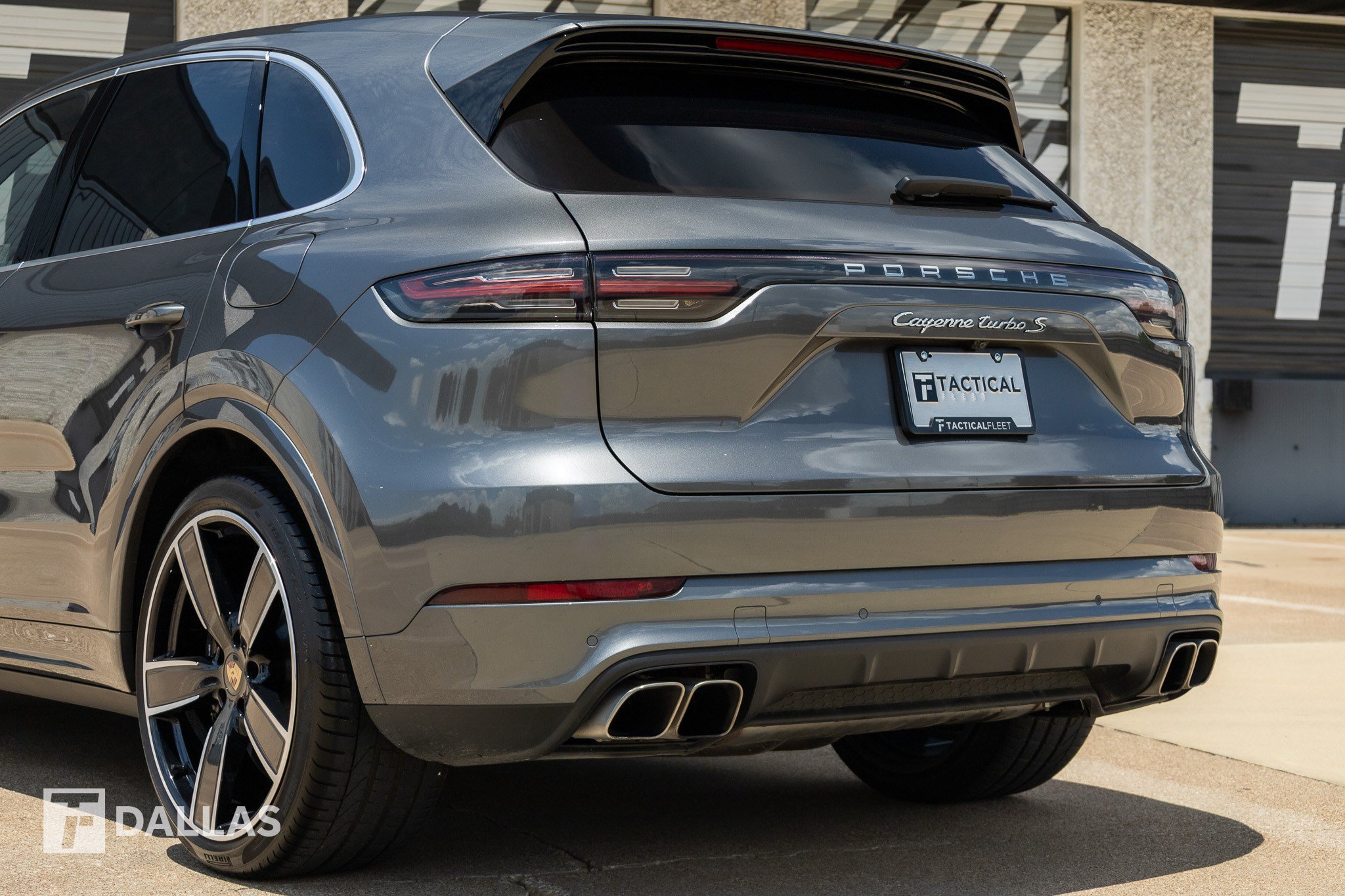 Used 2023 Porsche Cayenne Turbo S AWD/4WD image 12