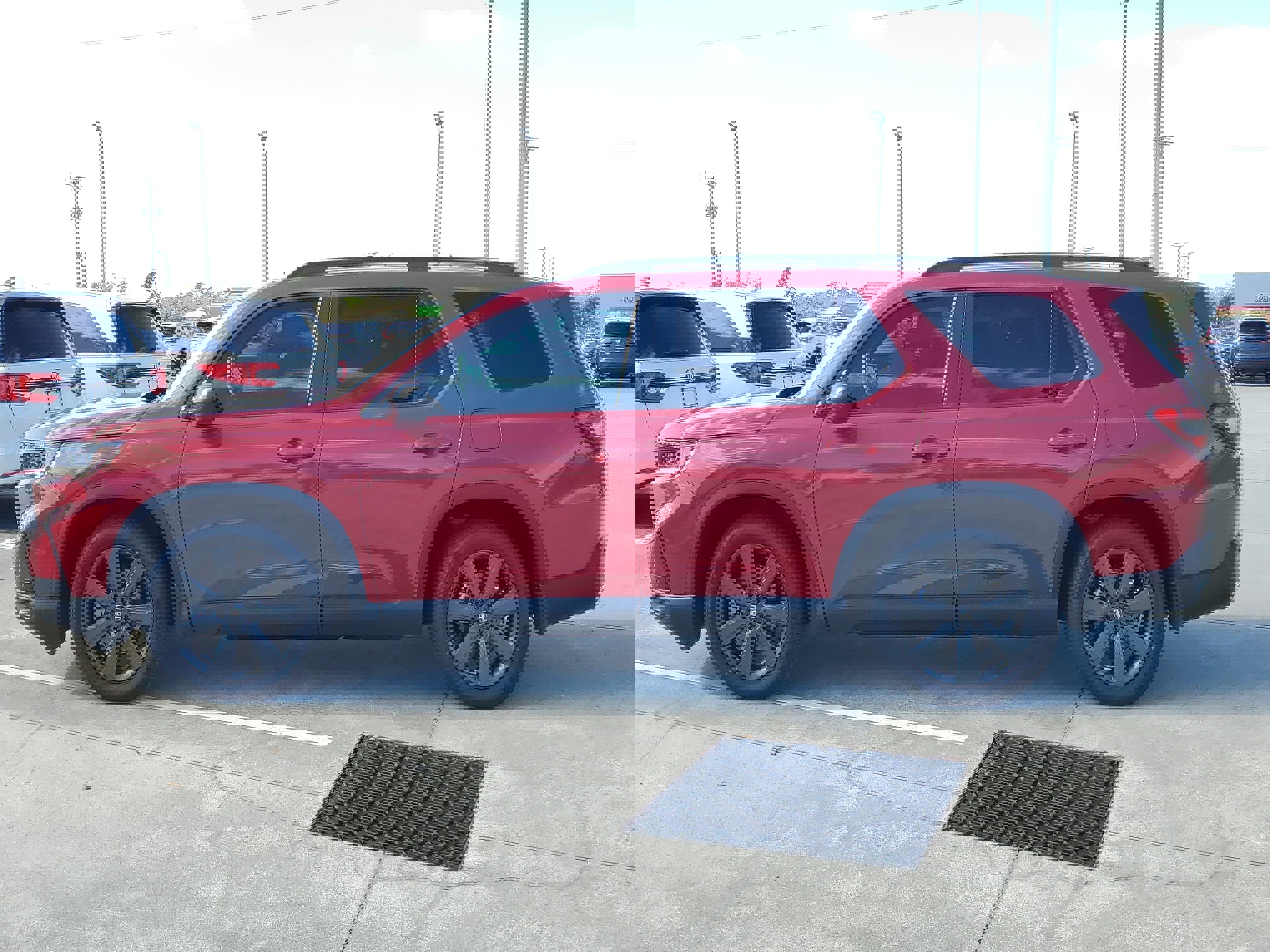 Used 2023 Honda Pilot Sport image 7