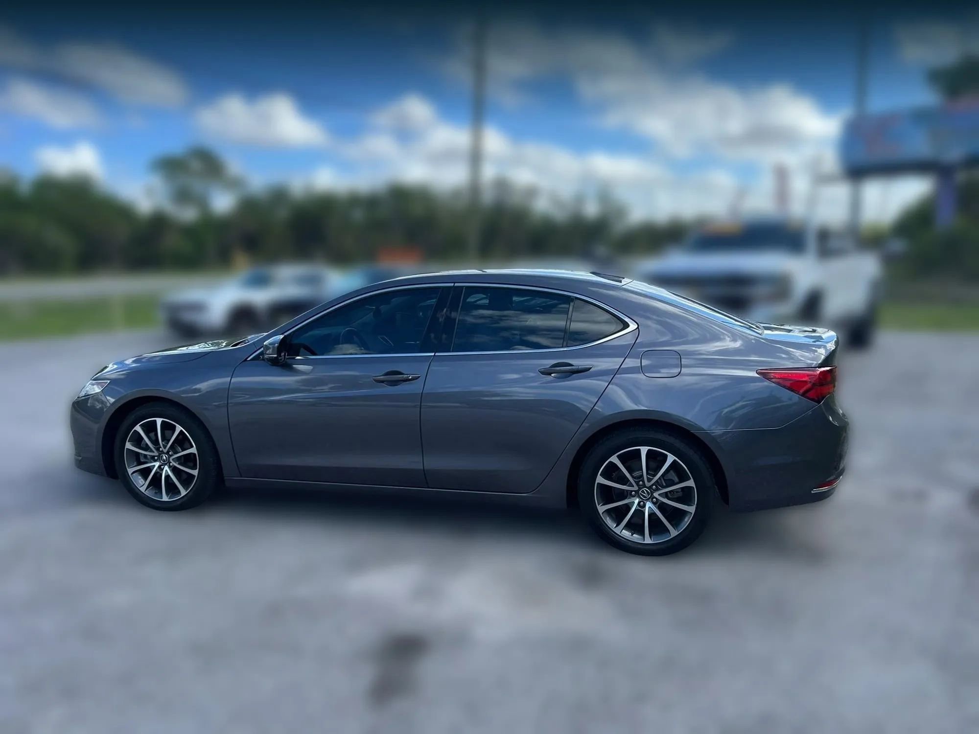 Used 2017 Acura TLX V6 w/ Technology Package FWD image 2