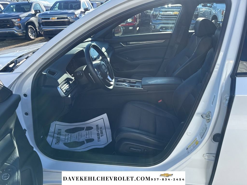 Used 2018 Honda Accord Sport image 15