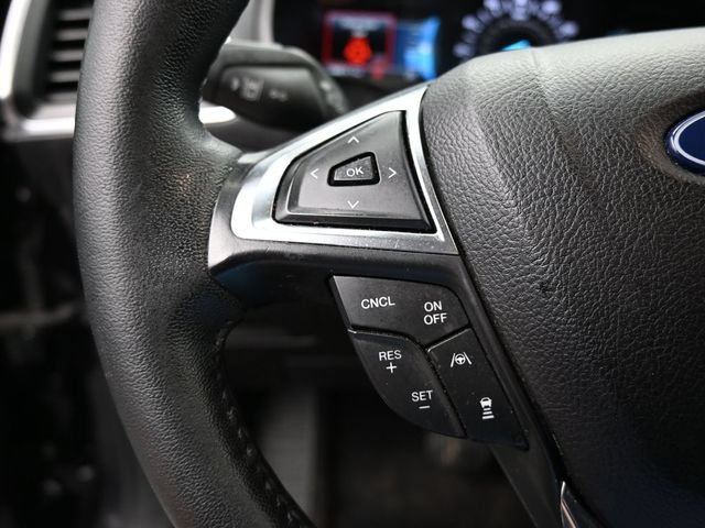 Used 2022 Ford Edge Titanium w/ Equipment Group 301A AWD/4WD image 18