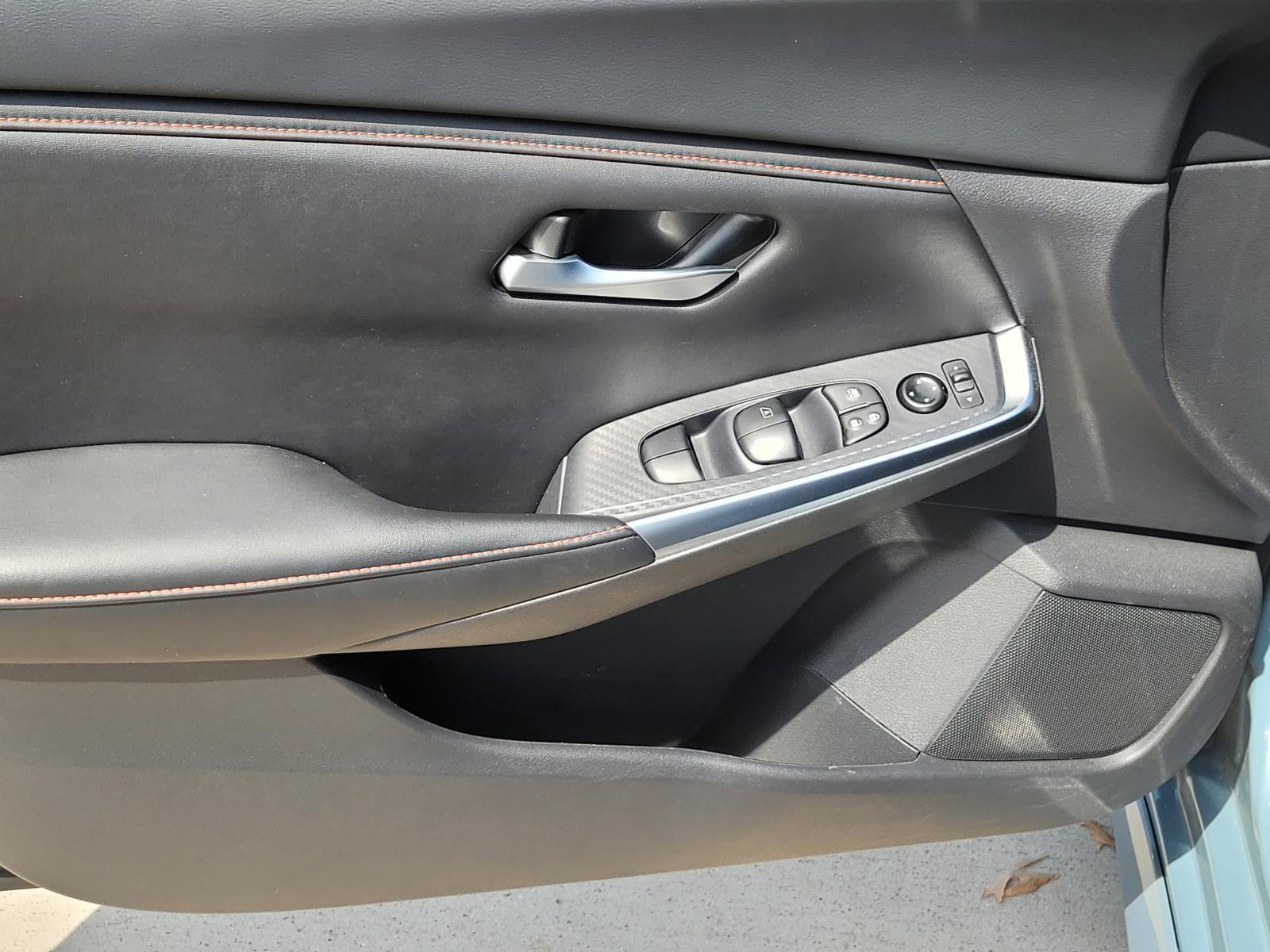 Used 2024 Nissan Sentra SR FWD image 4