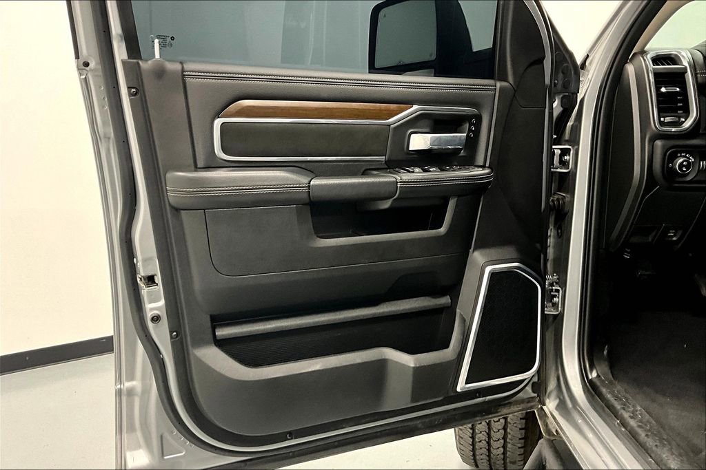 Used 2024 RAM 2500 Laramie image 21