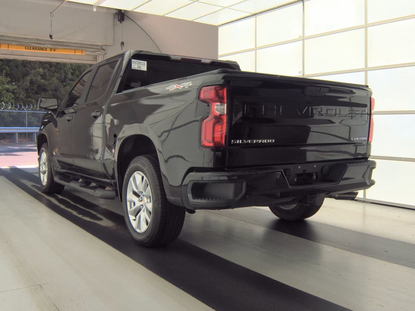 Used 2019 Chevrolet Silverado 1500 Custom w/ Custom Value Package AWD/4WD image 10