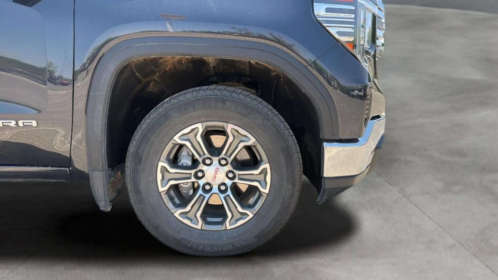Used 2026 GMC Sierra 1500 SLT RWD image 14