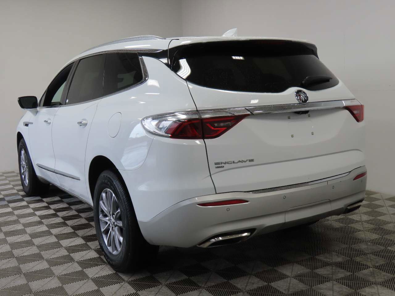 Certified 2024 Buick Enclave Premium image 3