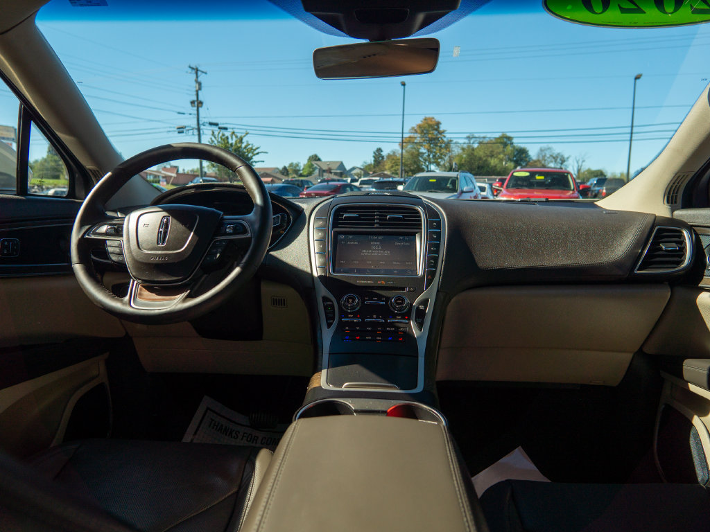 Used 2020 Lincoln Nautilus Reserve FWD image 15