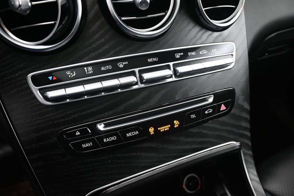 Used 2019 Mercedes-Benz GLC 300 image 16