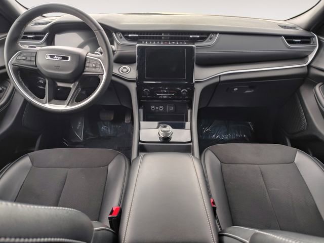 Used 2023 Jeep Grand Cherokee L Laredo AWD/4WD image 10
