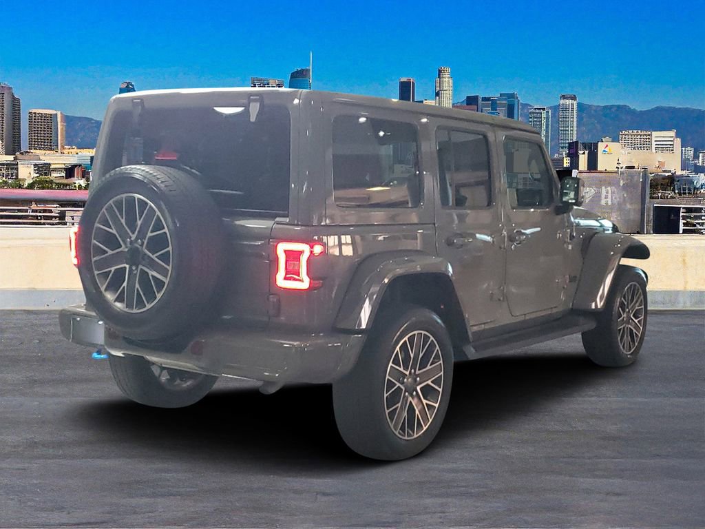 Used 2022 Jeep Wrangler Unlimited Sahara image 4