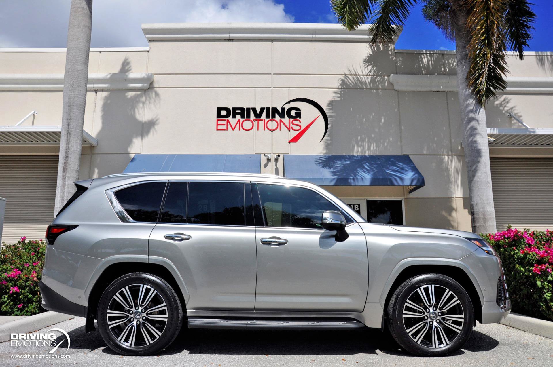 Used 2026 Lexus LX 700h Luxury AWD/4WD image 11