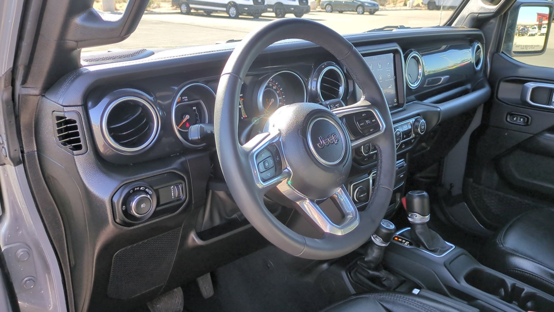 Used 2023 Jeep Wrangler Unlimited Sahara image 14