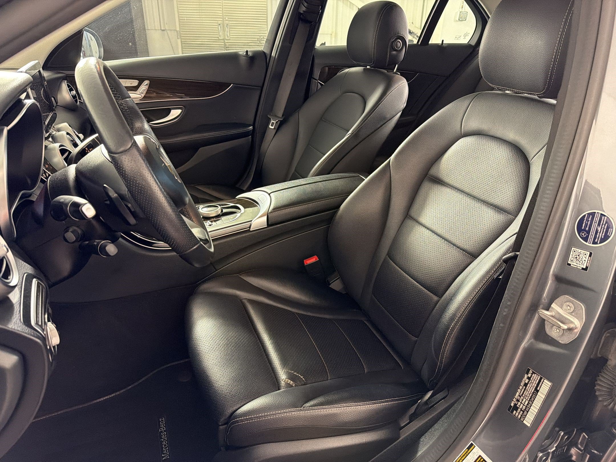 Used 2018 Mercedes-Benz C 300 4MATIC Sedan image 5
