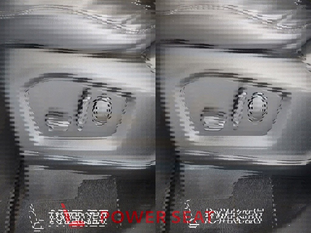 Used 2022 Ford Explorer XLT w/ Equipment Group 202A AWD/4WD image 16