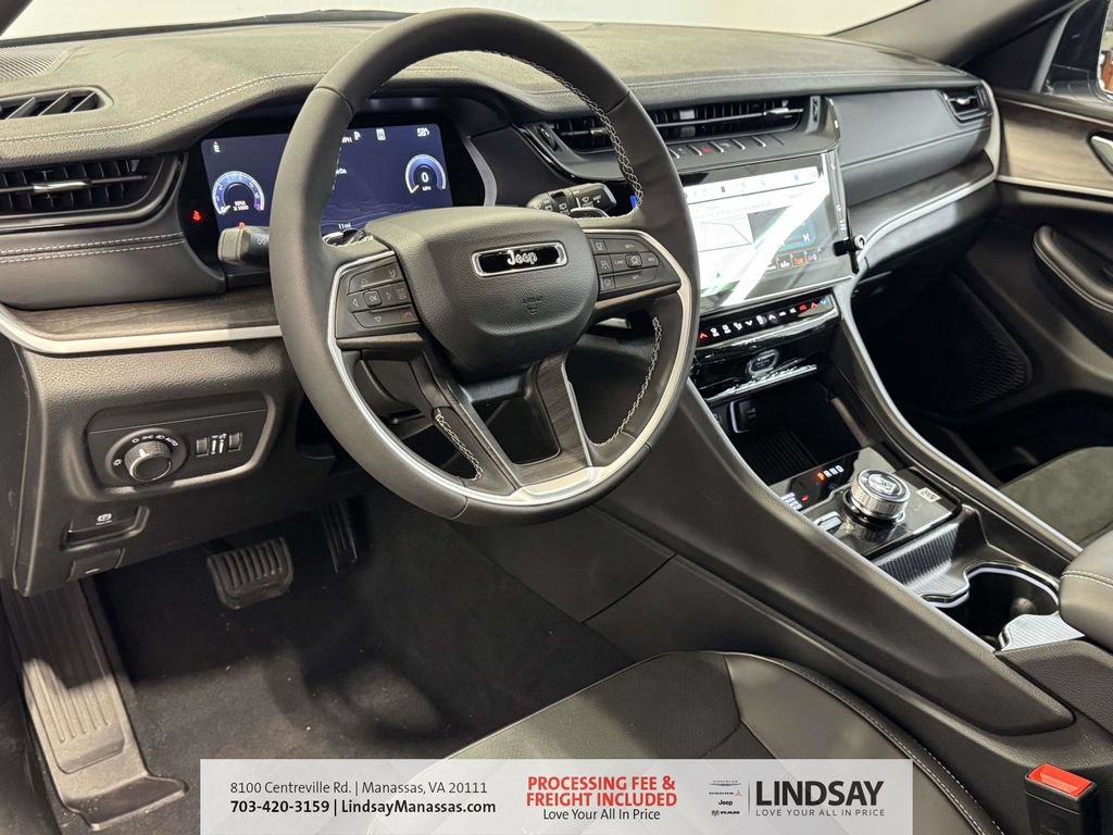 New 2026 Jeep Grand Cherokee Altitude AWD/4WD image 17