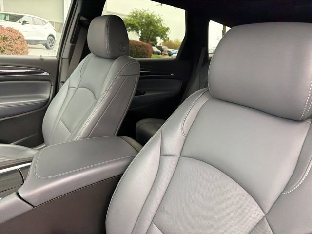 Used 2023 Buick Enclave Essence w/ Experience Buick Package image 15