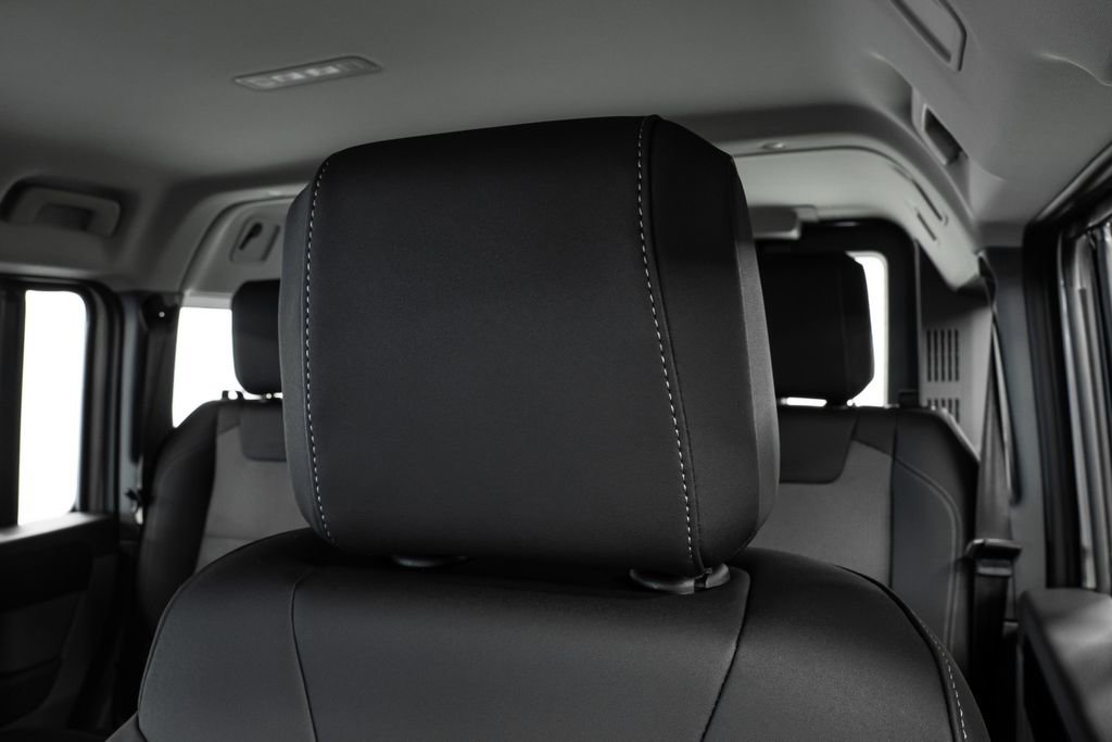 Used 2025 INEOS Grenadier image 35